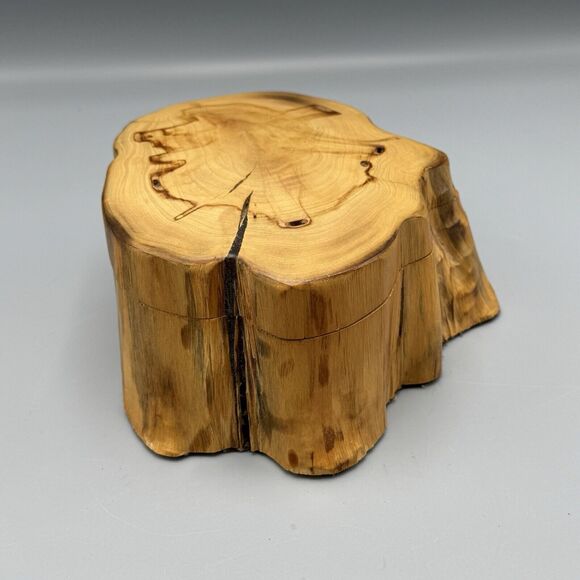 Vtg Hand Carved Tree Stump Trinket Box Removable Lid Mancave Cottagecore Deer - Picture 13 of 15